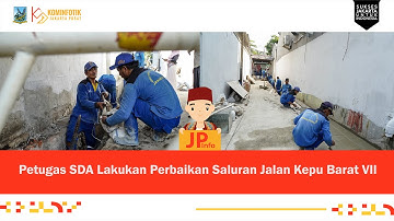 Petugas SDA Lakukan Perbaikan Saluran Jalan Kepu Barat VII