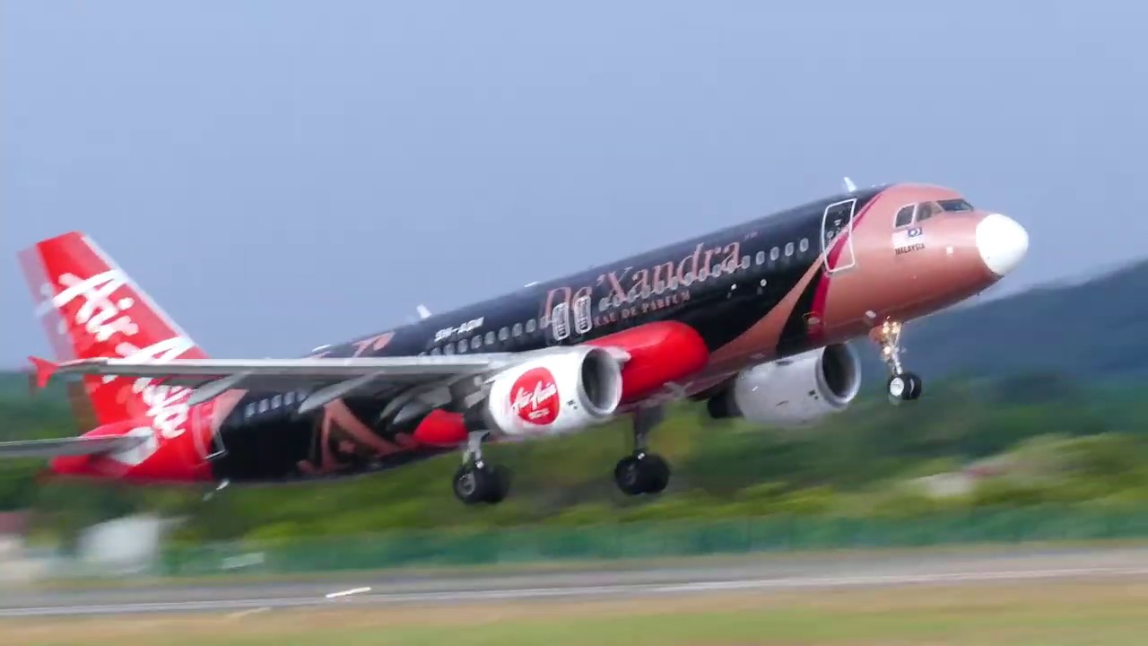 Rainy Plane Spotting at Langkawi International Airport (LGK/WMKL)