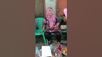 PENGOCOKAN ARISAN OLEH  PAK KATIMAN, DAN PAK WIN DALAM ACARA ARISAN KELUARGA BESAR DESA SUROREJO
