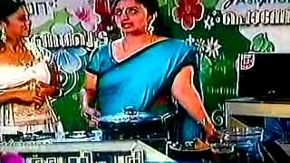 Sona Nair Hot Navel And Cooking