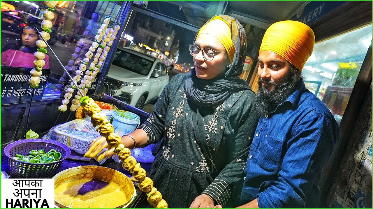 Inspirational Story of Mr & Mrs Singh | AMRITDHARI COUPLE selling INDIAN STREET FOOD ❤️🔥