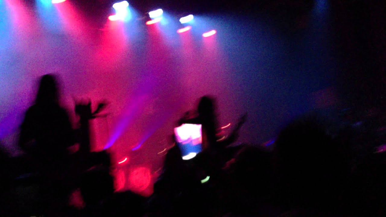 Puppets (The First Snow)/Scissorhands (The Last Snow)Motionless in