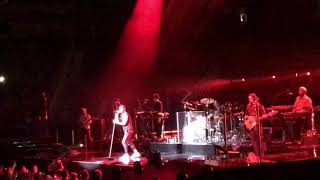 Maroon 5 - Girls Like You - 09/16/2018