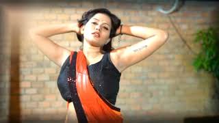 Video 2- Indian Saree Model - Your Bong Crush - Saree Beauty Curvy Fits 