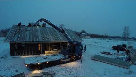 The assembly of prefabricated timber frame house