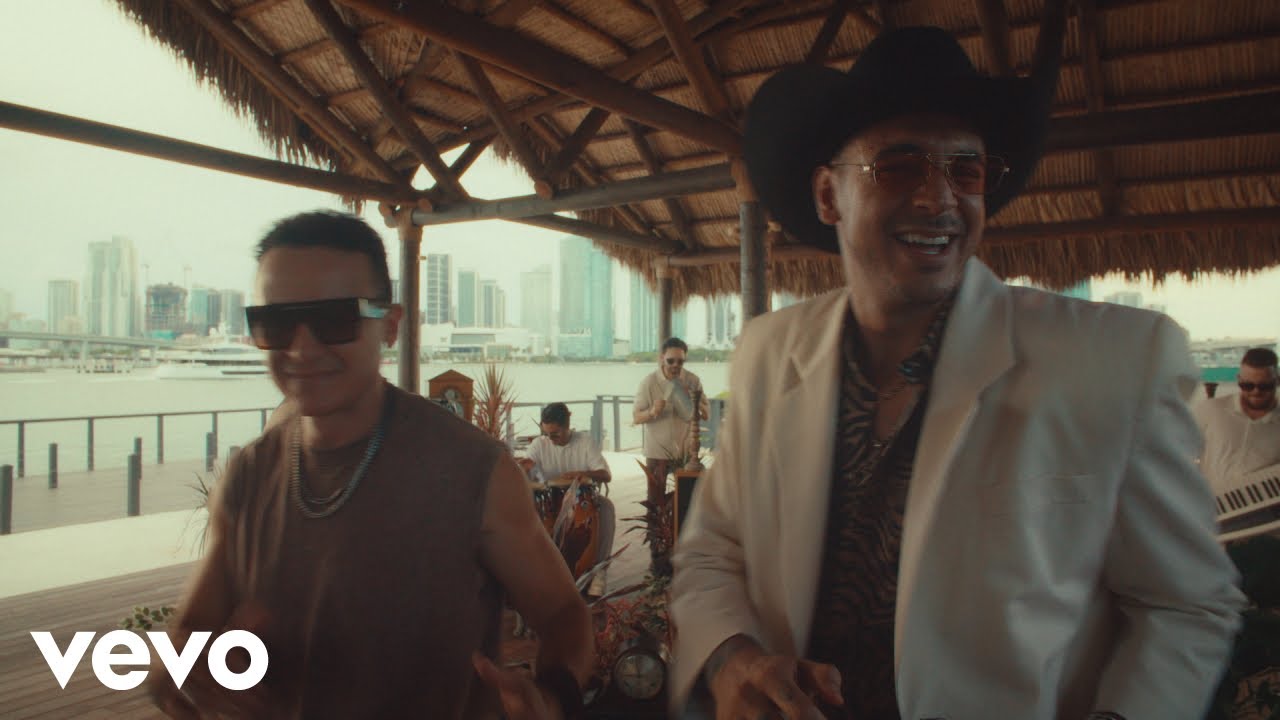 Fonseca, Manuel Medrano - Enamorarte Mil Veces (Official Video) Fonseca, Manuel Medrano - Enamorarte Mil Veces (Official Video)