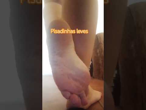 pisadinhas com meias pés 36