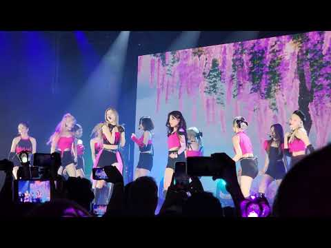 220819 LOONA (이달의 소녀) - Flip That (LOONATHEWORLD New York) 4k60fps