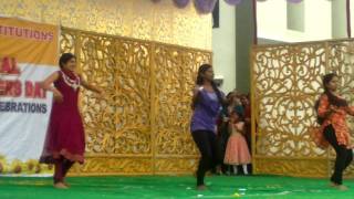 cmrIT dance of ece-B girls......