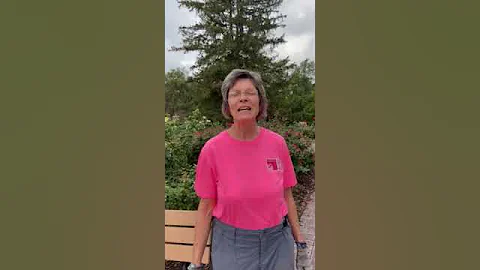 Meet Lisa - Richmond Rose Garden Volunteer