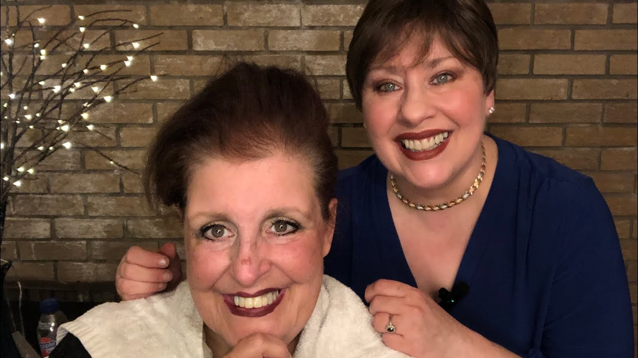 Мечтательная, расслабляющая демонстрация расчесывания волос @asmrcherisvarietyshow1878