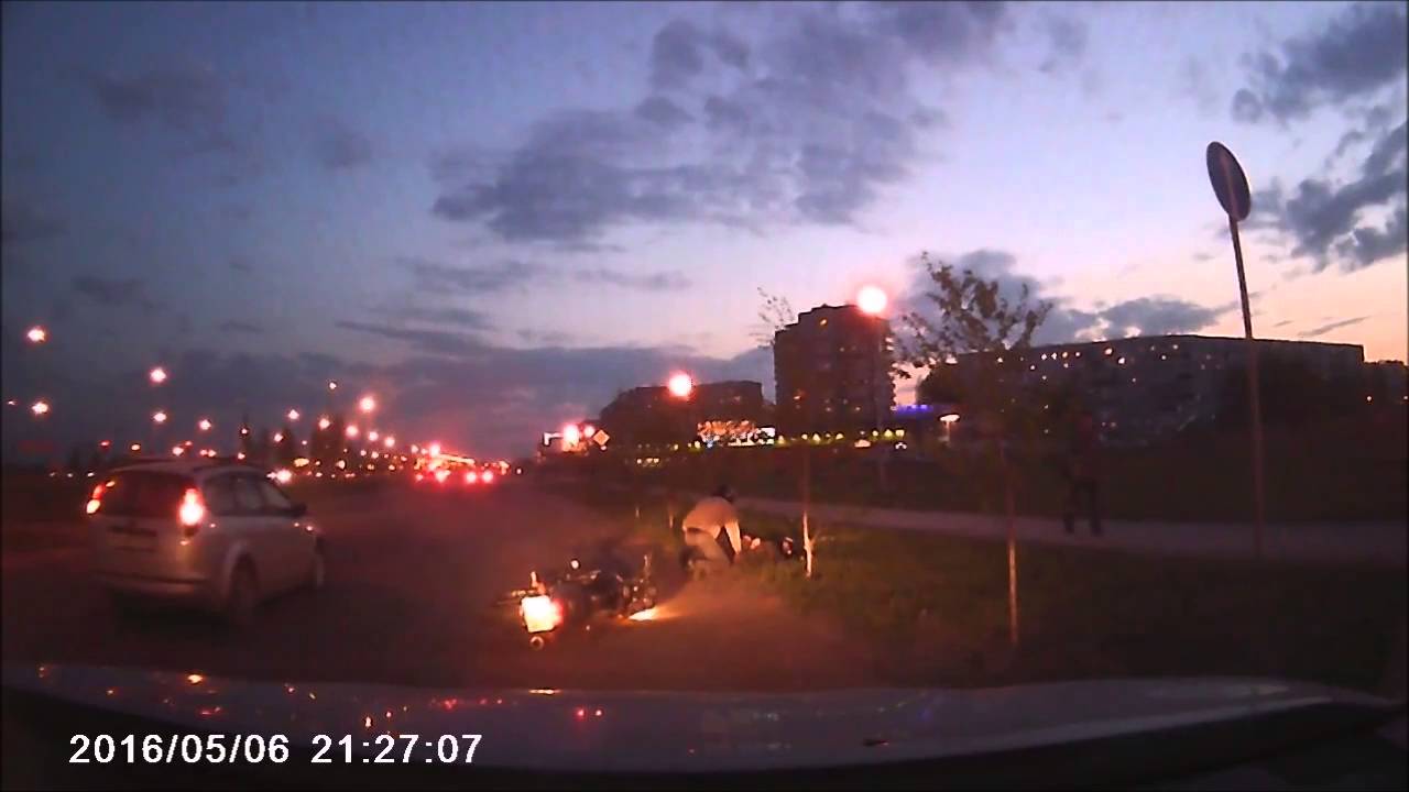 ДТП с мотоциклистом на Конева. Омск, 7 мая 2016 ДТП с мотоциклистом на Конева. Омск, 7 мая 2016