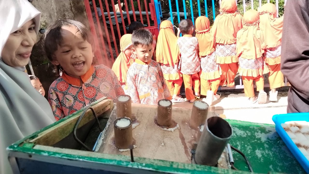 MARKET DAY 