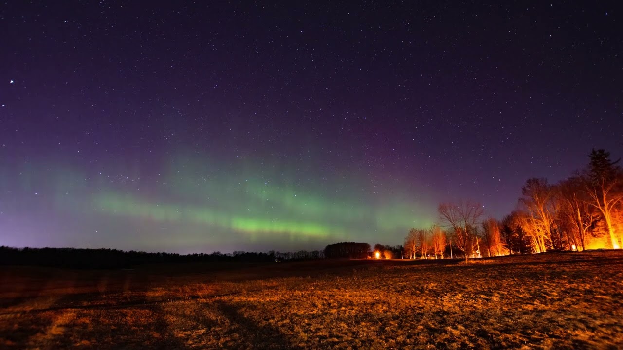 Vibrant Aurora Borealis Illuminates New Hampshire's Night Sky - YouTube