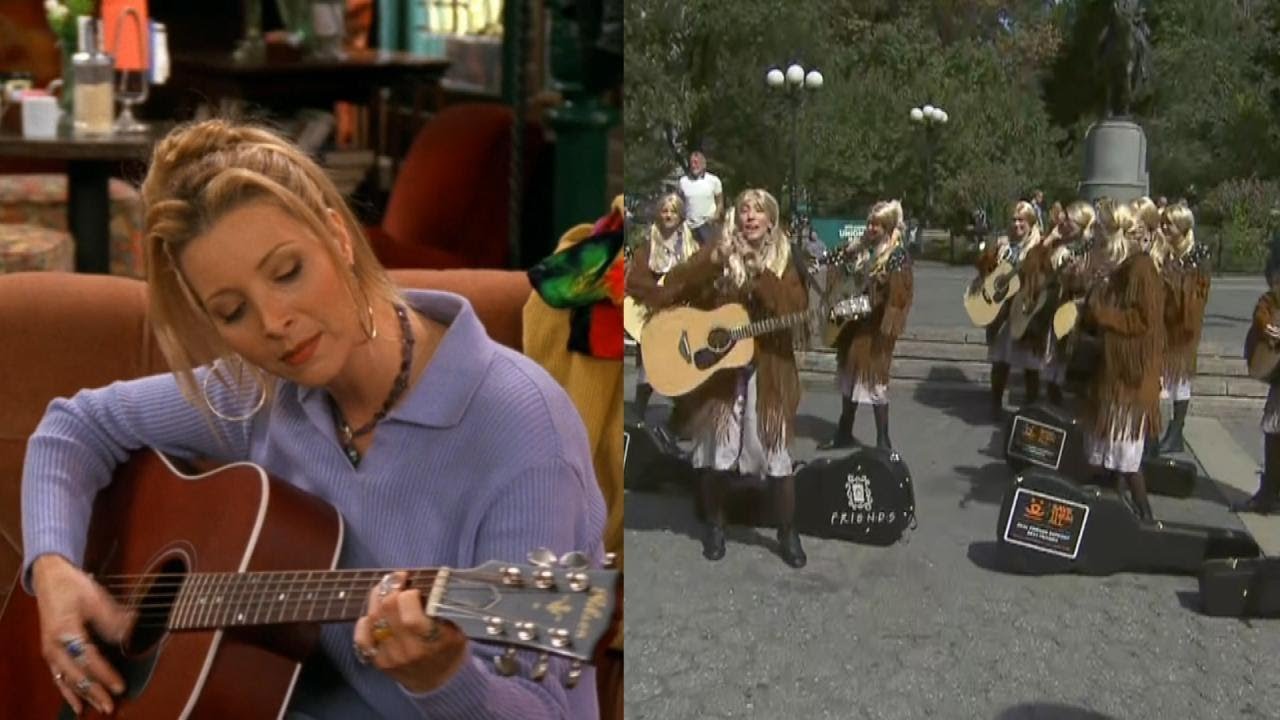 Flash Mob of ‘Friends’ Fans Sing Smelly Cat