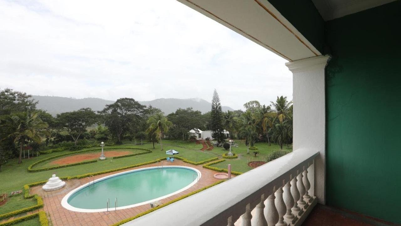 Lalitha Mahal Palace Hotel, Mysore, India Lalitha Mahal Palace Hotel, Mysore, India