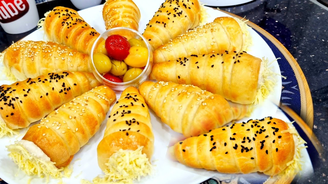 مطبخ ام وليد / كورني مالحين بعجينة ساهلة و حشو خفيف و بنين كبديل للبوراك .