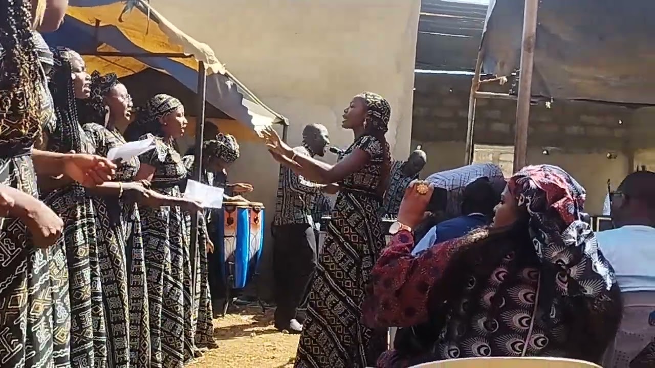 Ubangiji Kay kadai Ka isa yabo