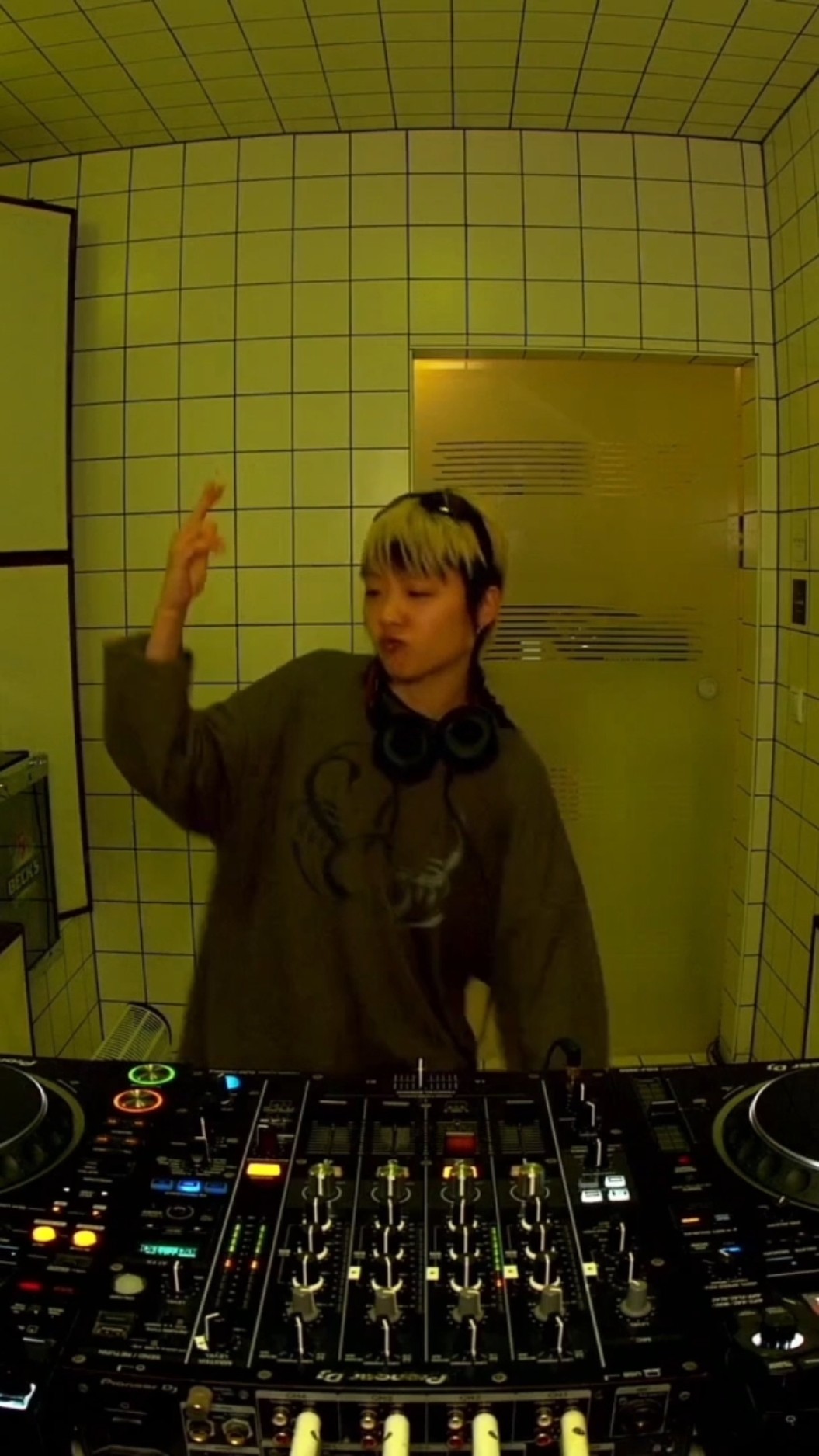 Big vibes from ANITA B QUEEN #dj #electronicmusic #hörberlin #bassline #ukg #shorts