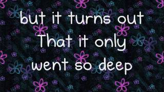 Demi Lovato- Everything You're Not (Lyrics)