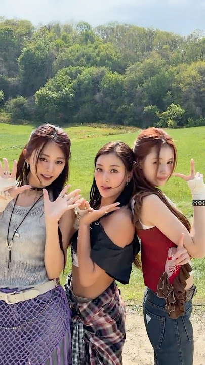 TWICE「ENEMY」#SANA #JIHYO #TZUYU