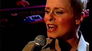 Lisa Stansfield - Someday (live on Parkinson in 2003)