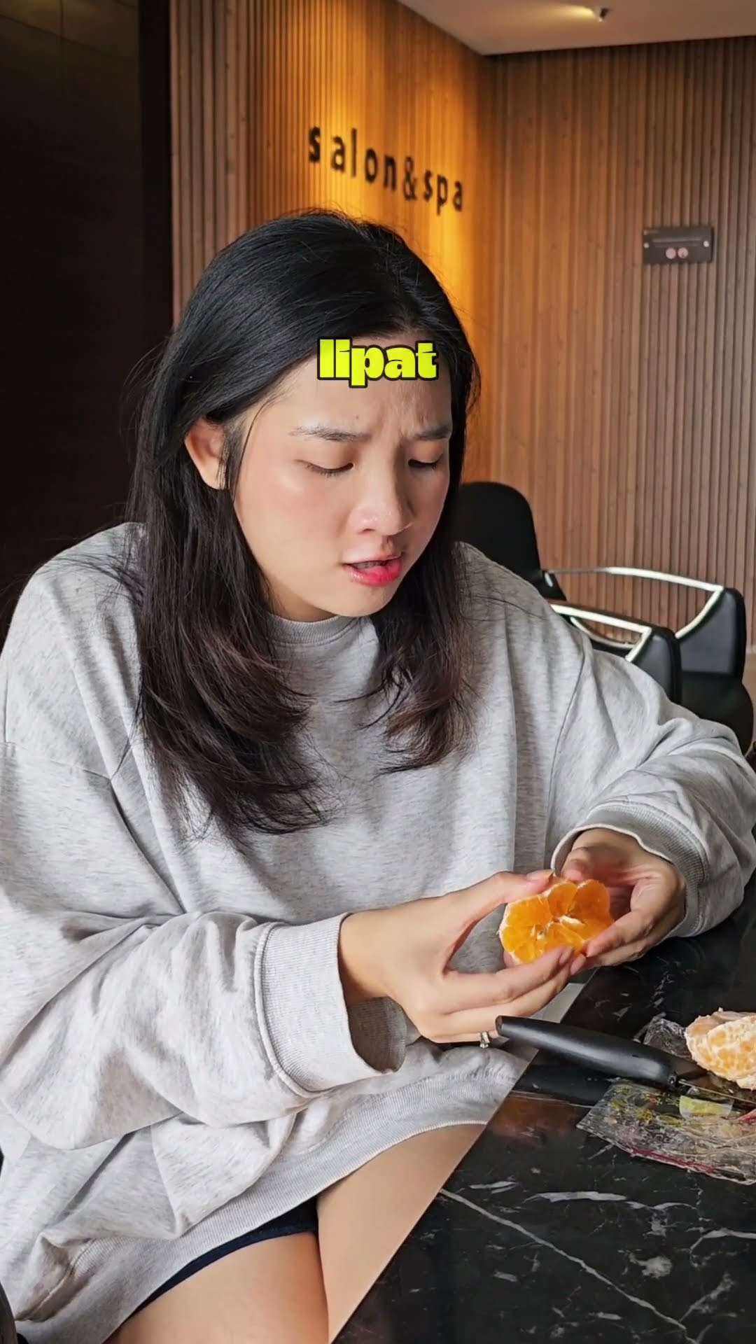 CARA MAKAN JERUK GAK HABIS-HABIS?!