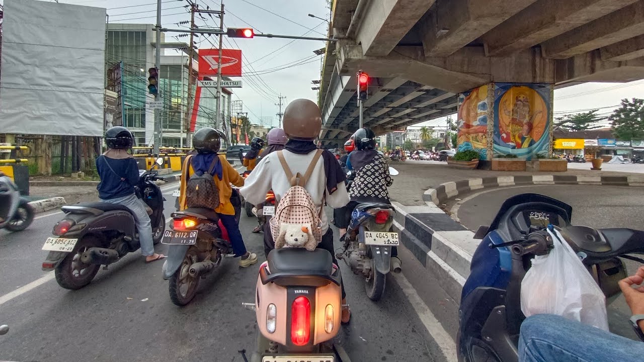 Suasana Sore Ngabuburit Buka Puasa Di Kota Banjarmasin