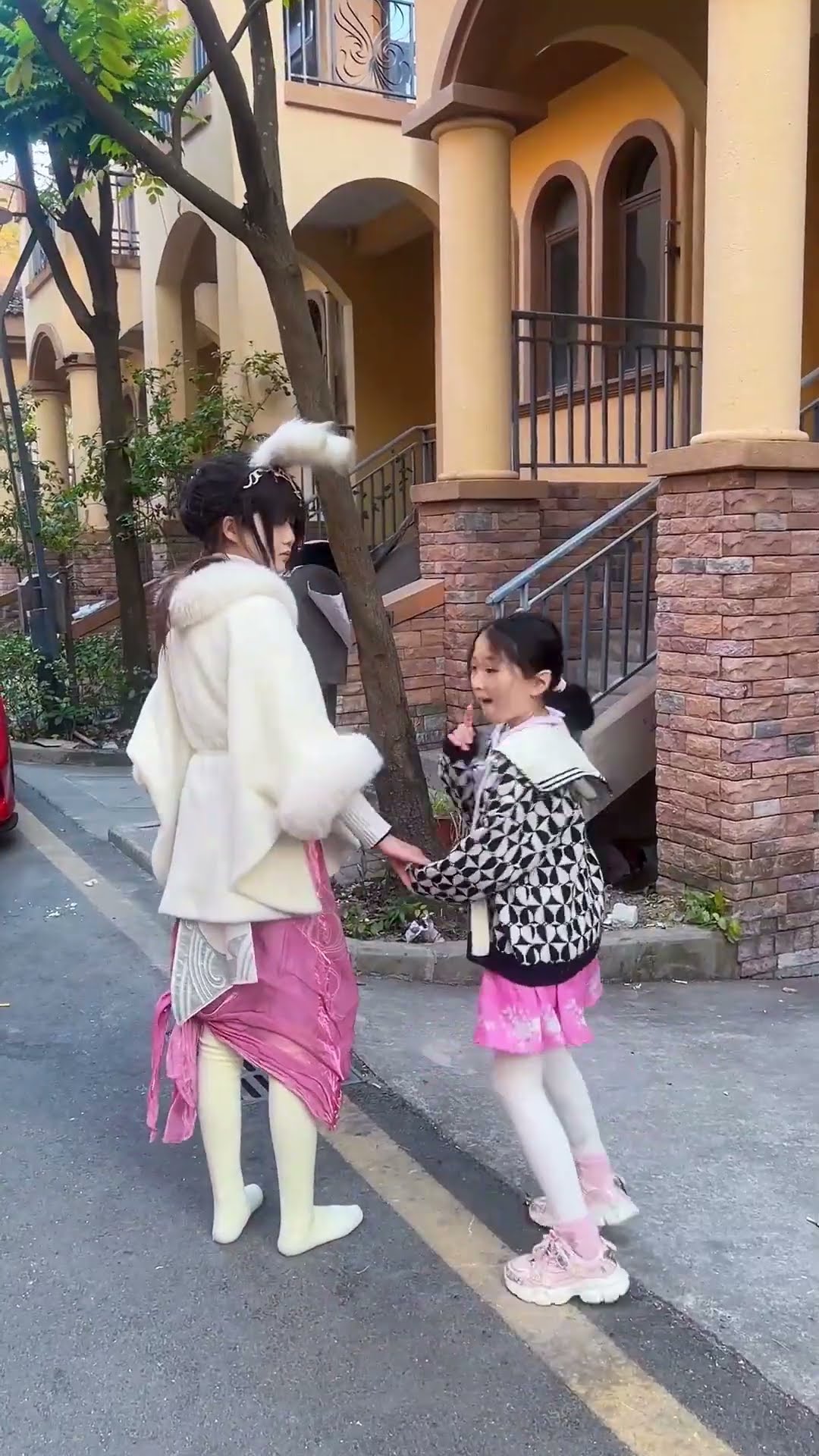 【斗罗大陆】善良的唐老六收留了小乞丐，小舞好委屈！#斗罗大陆#唐老六 #唐舞桐