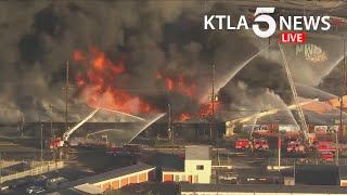 Crews battle large commercial fire in El Sereno