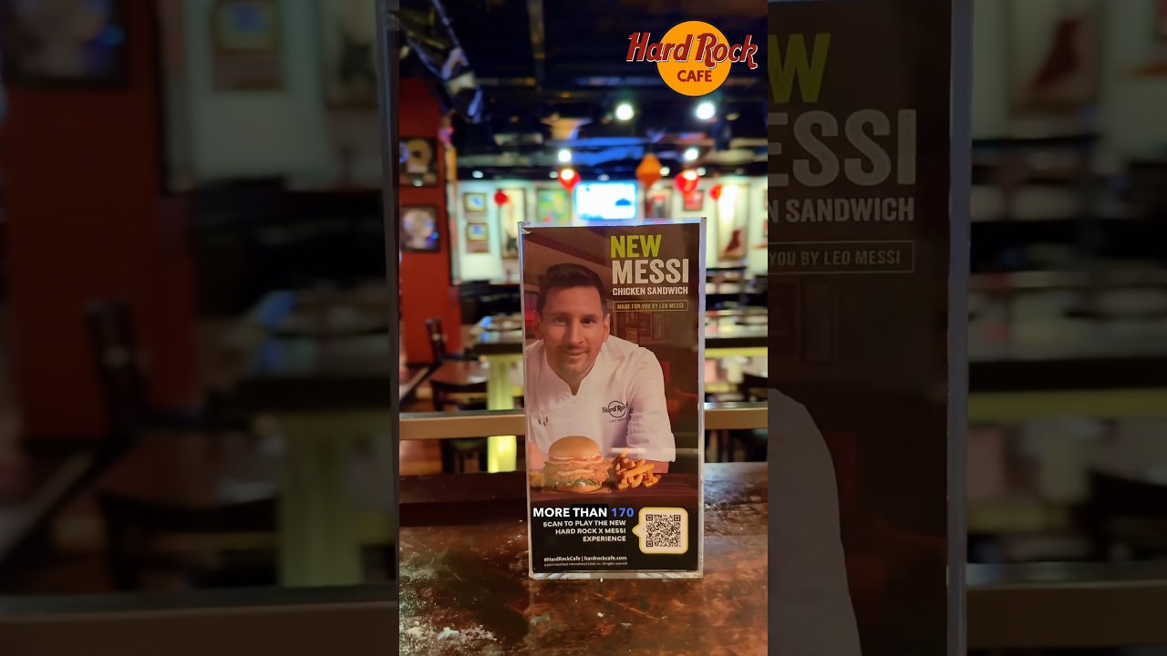 Попробовал бургер от Месси в Hard Rock Cafe 