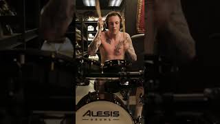Give @toshpeterson1053 a kit and watch what happens... Alesis x Zildjian Session Mix Vol. 1