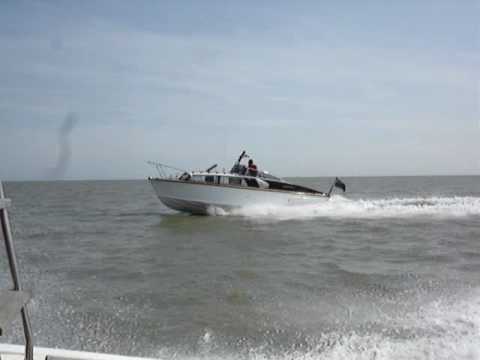 Fairey Huntsman Jane at speed