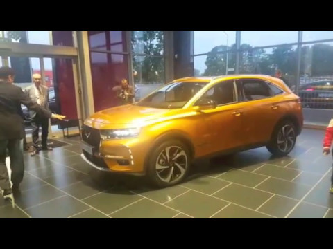 Novara: svelata la Ds7 Crossback, il lusso francese
