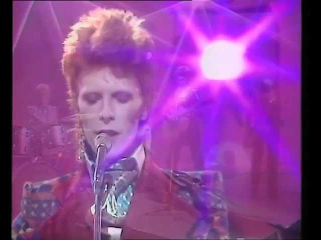 David Bowie - Drive In Saturday