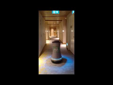 Jeno - The Robo Butler (Hotel Jen Orhardgateway - Singapore)