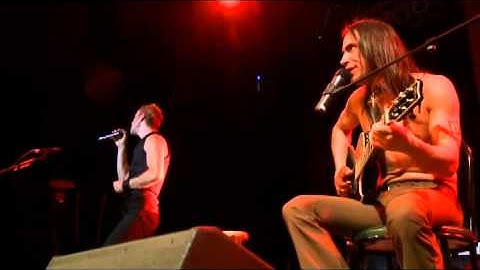 Extreme - More Than Words [Live]