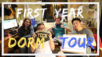Can you choose your roommate in university?