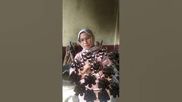 Thumbnail of Cara baru cetak kembang goyang #khasciamis #seroja #sweet