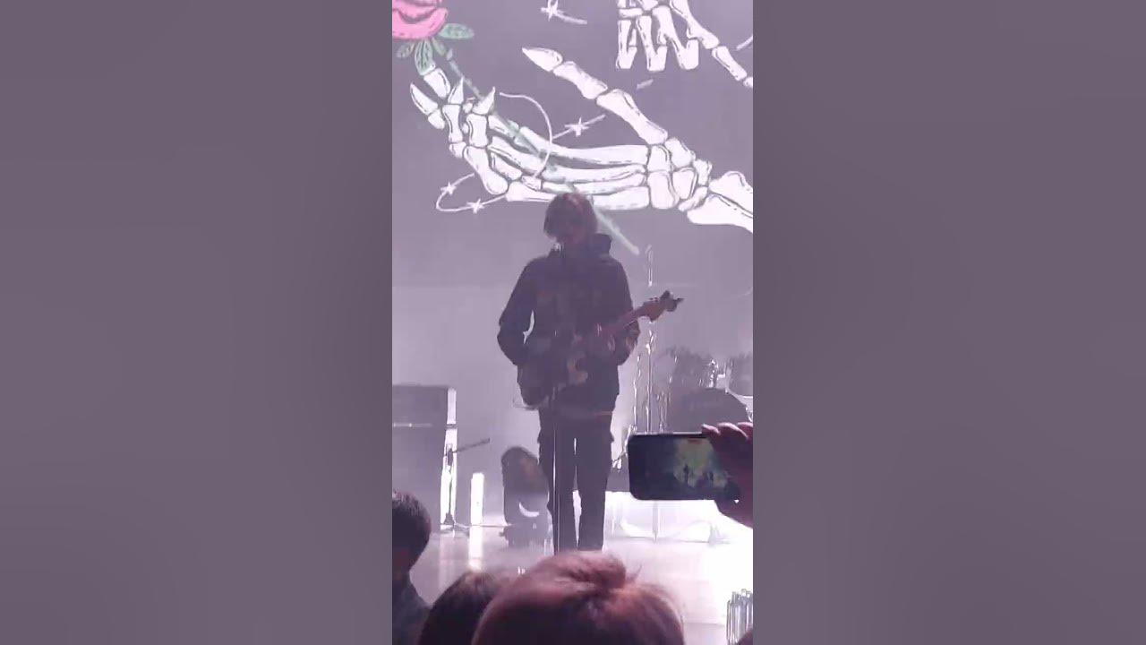 молодость внутри горе