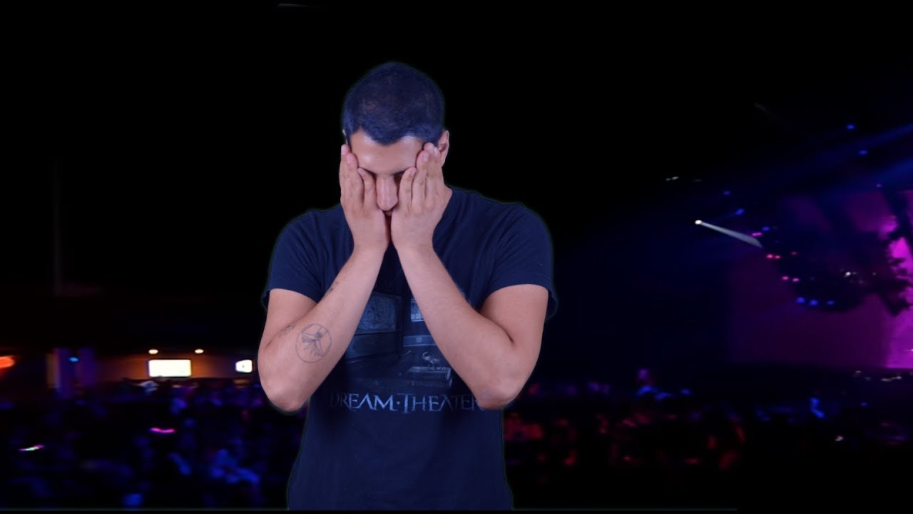 guitarist goes to music festival for the first time