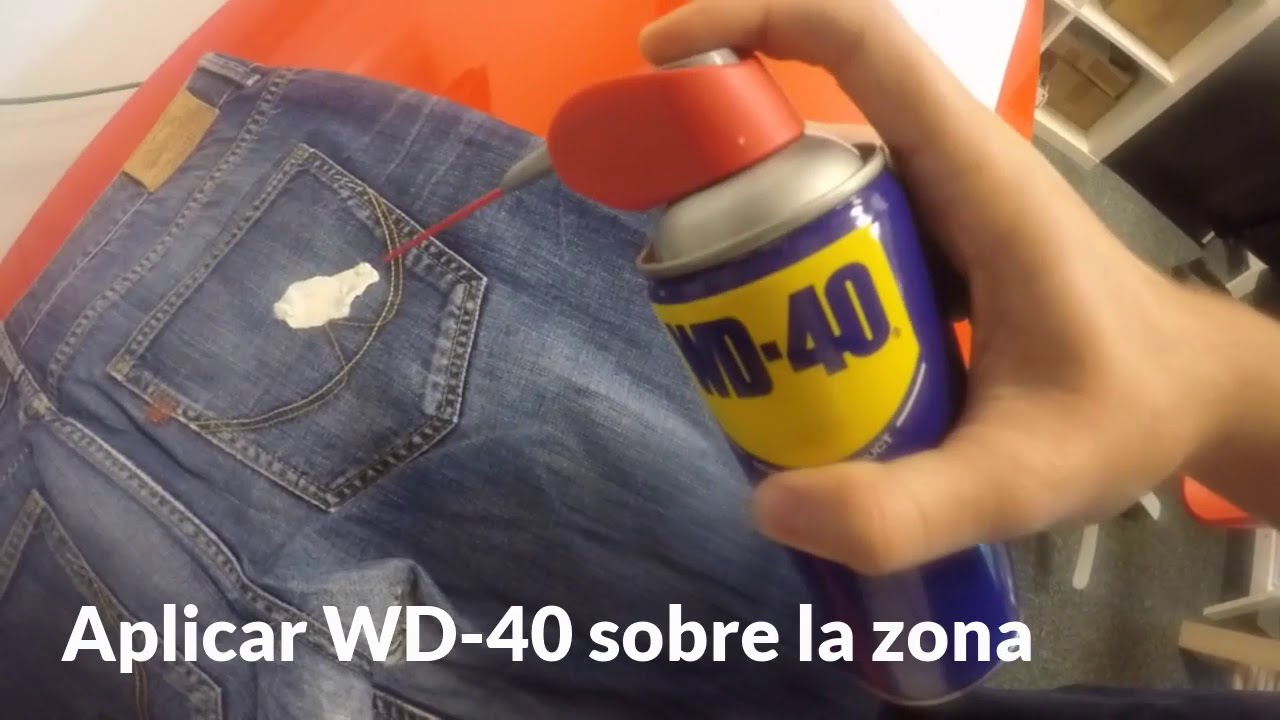 Cómo quitar un chicle de ropa con WD-40 Producto Multi-Uso - YouTube