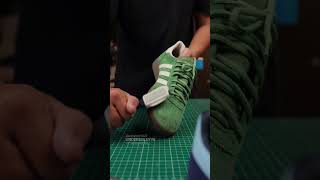 On off suede adidas spezial #adidassamba #adidasspezial #shoecleaner #adidasfootball