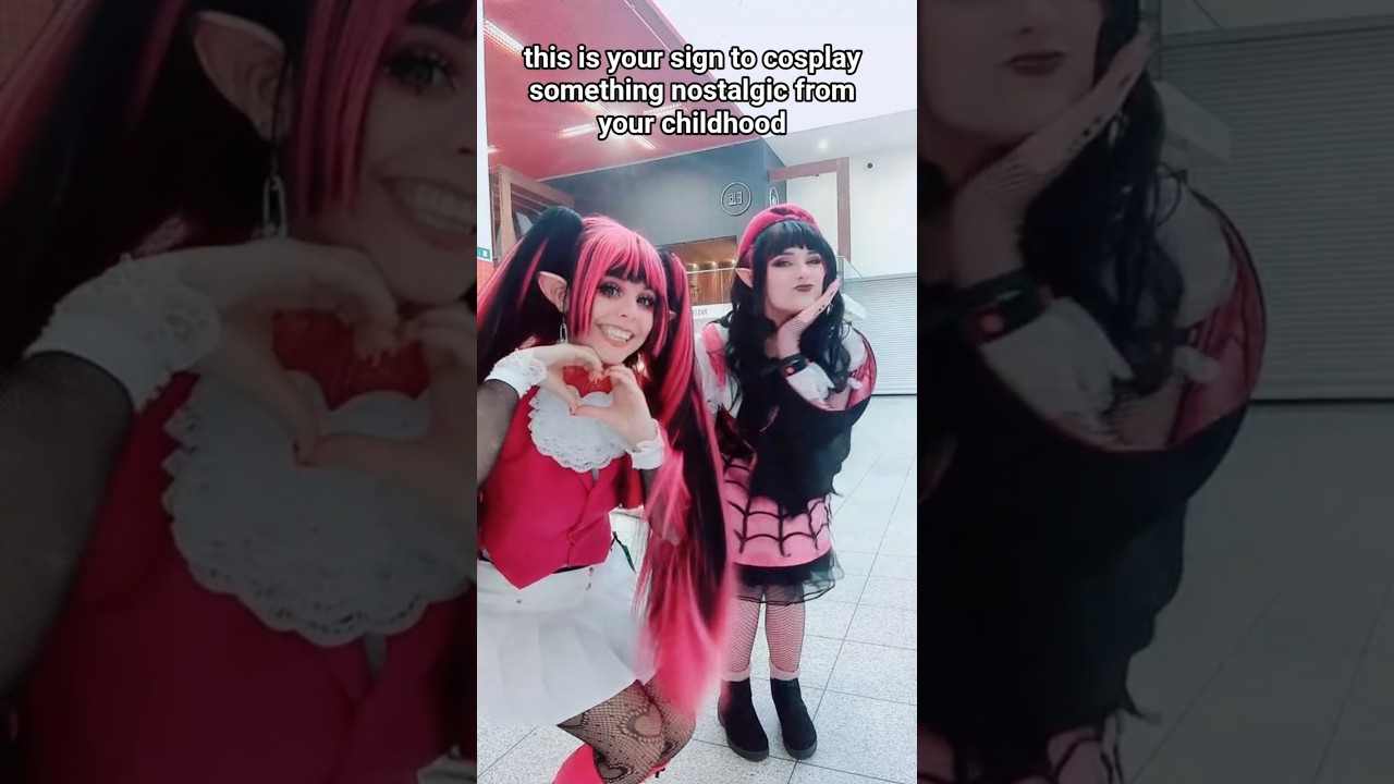 Twinning pink 💕#monsterhigh #draculaura #cosplay #comiccon #funny #nostalgia #kawaii