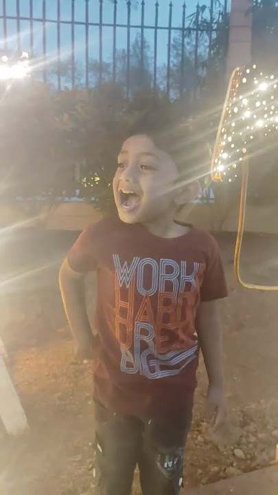 khupsurat ifil tower #animatedcomedy #advikgupta #comedymusic #cutebaby #cute #bolleywoodsong #fu
