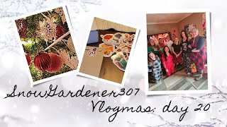 Vlogmas Day 20 • I'M LATE • Tree #10 • Fill Etsy Orders with Me by SnowGardener307 179 views 5 months ago 23 minutes