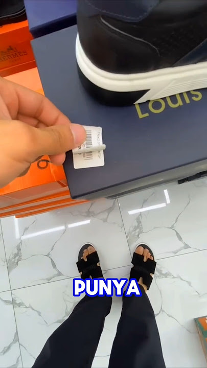 Cowo Ini Berhasil Bayar Sepatu Dengan Harga Sendal❗😳 #shorts #viralvideo #funny