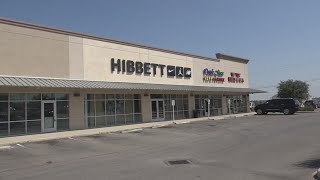 2 People Arrested After More Than 15,000 Worth Of Shoes Stolen From Store, Authorities Say