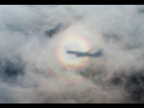 Caught On Camera! A Rare Phenomenon That Gives Plane a Heavenly Glow!