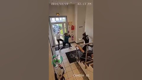 Brave Teen Girl Defends Herself Against Bullies | Thud sound of last punch was solid! #womendefense